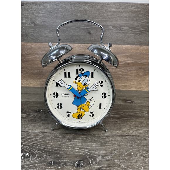 Vintage Walt Disney Donald Duck Lrg Bell Alarm Clock Lorus Quartz Japan 11” Tall - Picture 1 of 12